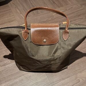 Longchamp le pliage Olive shoulder Bag